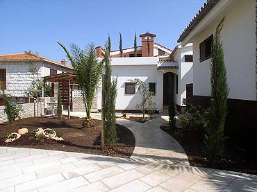 mediterranean garden