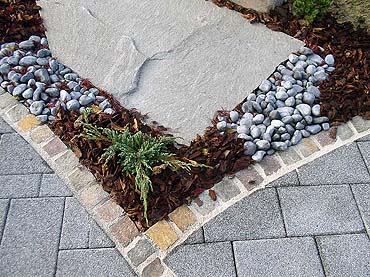 porphyry cubes